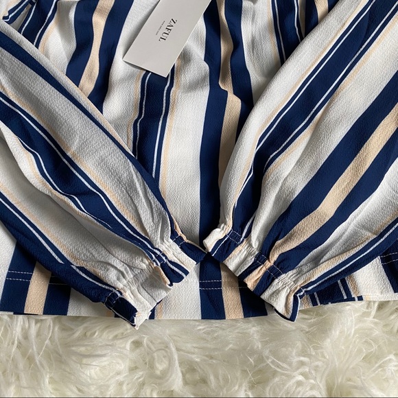 ‼️NWT‼️ ZAFUL Off the shoulder striped blouse- S - Picture 4 of 6